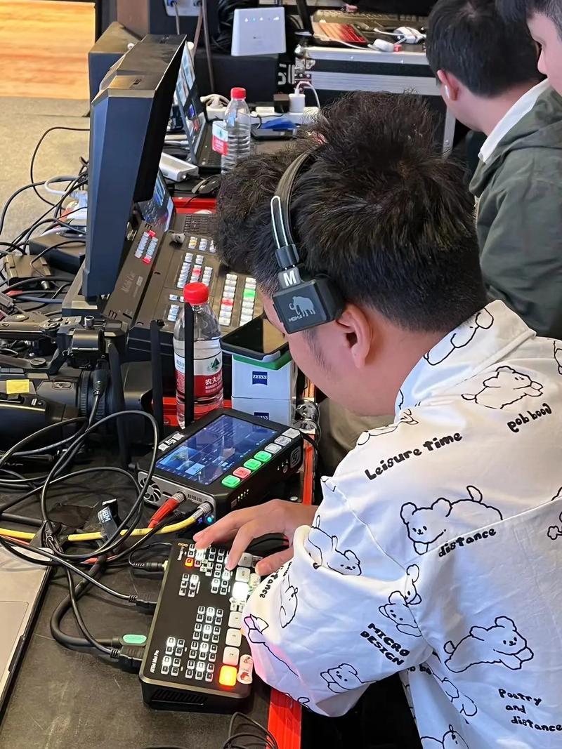 专访 | 桂林资深导演揭秘：一场专业直播幕后的7个关键时刻