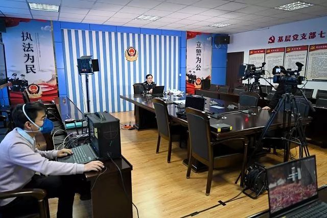 直播切换台选型：硬件还是软切换-摄行科技