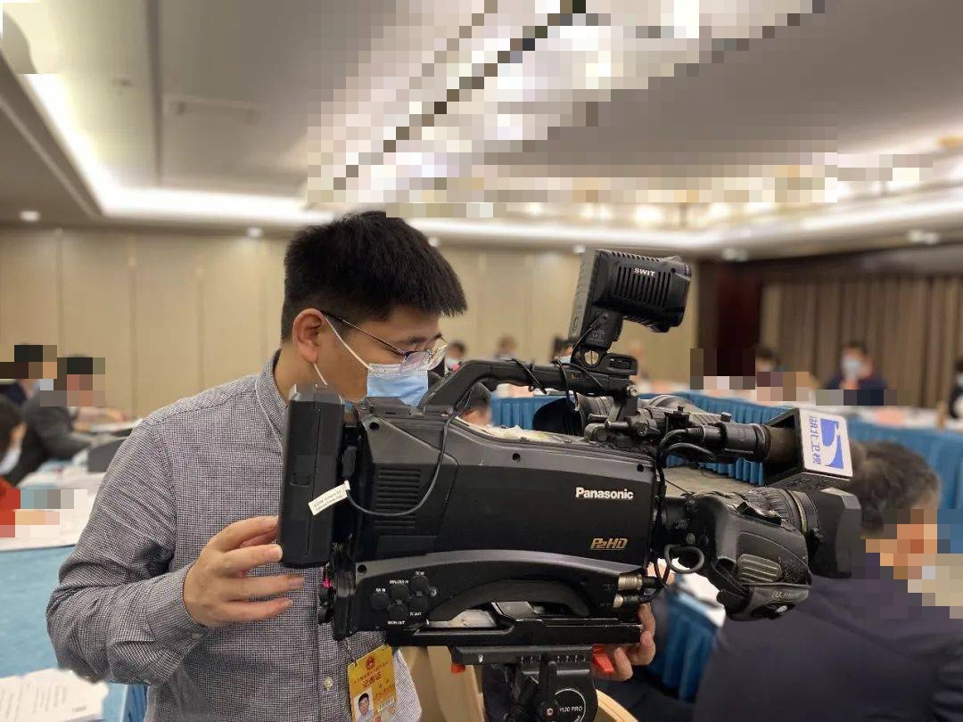 会议行业峰会直播复盘：主分论坛并行推流怎么调度-摄行科技