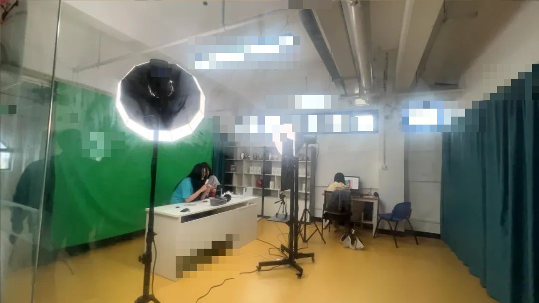 三明政务会议直播：本地会务场地适配与执行要点-摄行科技